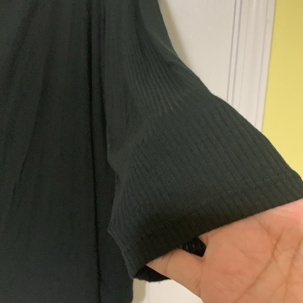 BOLD elements Black Ribbed Top - Picture 3 of 7